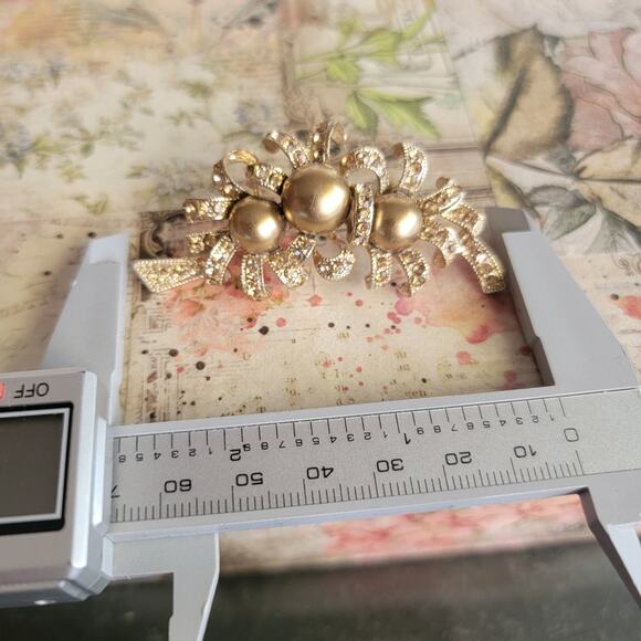 Brooch Women Vintage Modernist Gold Tone Abstract Coral Style Lapel Brooch - Picture 5 of 10